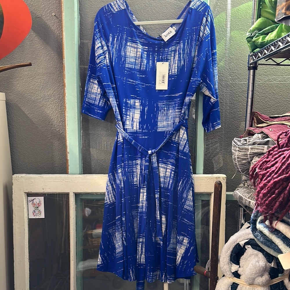 Leota Blue and White Scoop Neck Midi Dress
